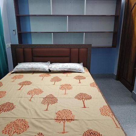 Ujjayanta Homestay Agartala Bagian luar foto