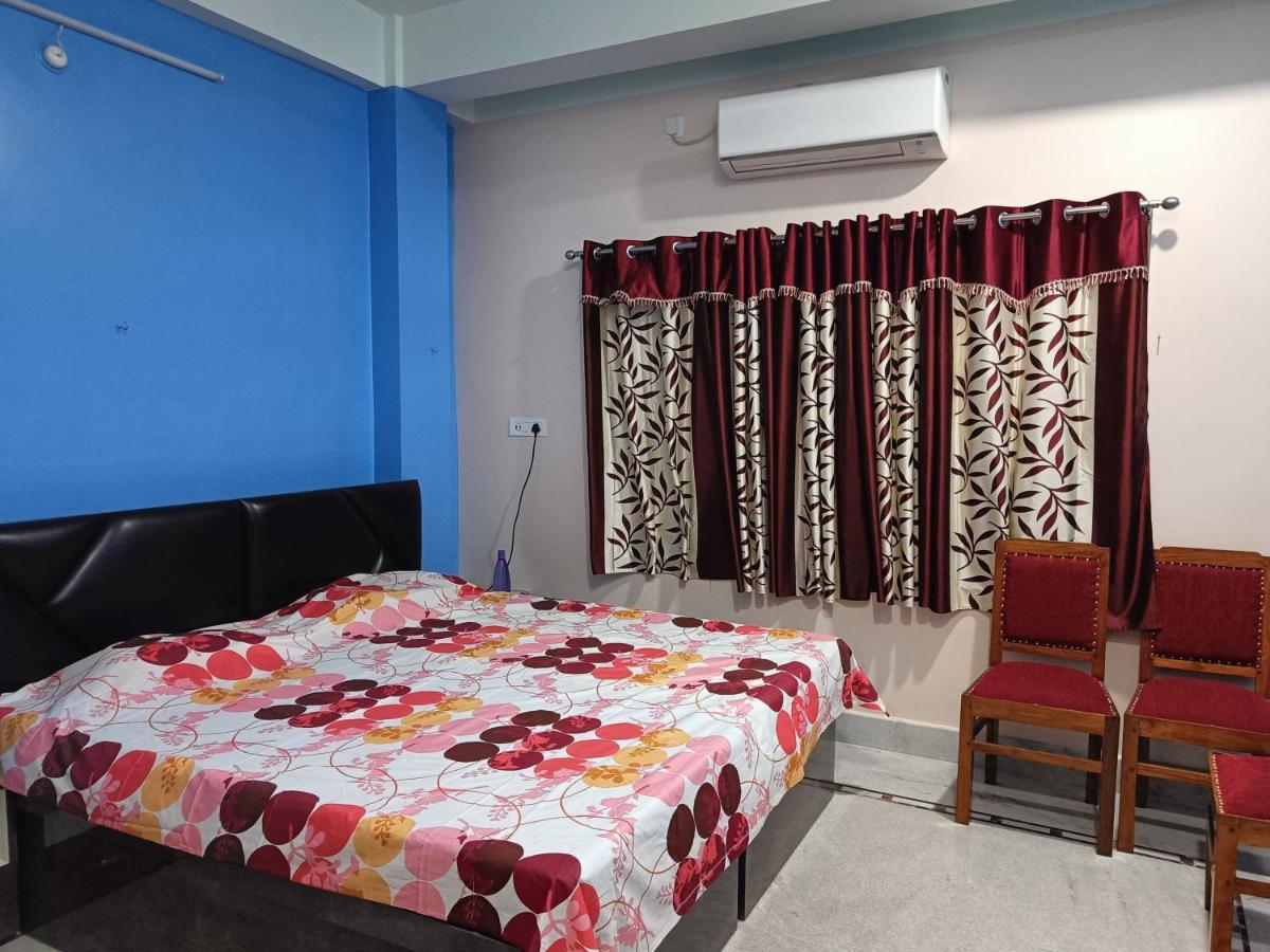 Ujjayanta Homestay Agartala Bagian luar foto