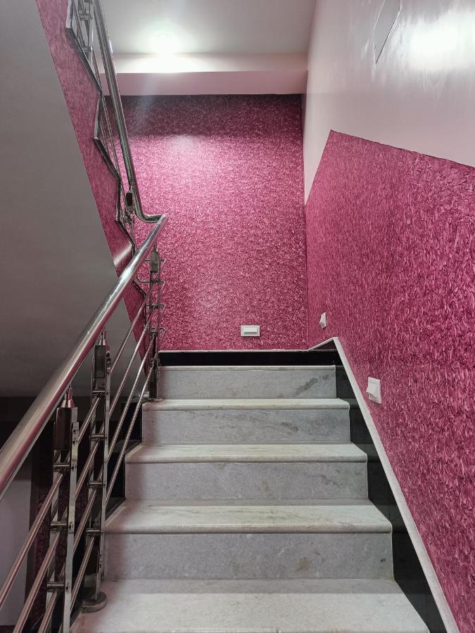 Ujjayanta Homestay Agartala Bagian luar foto