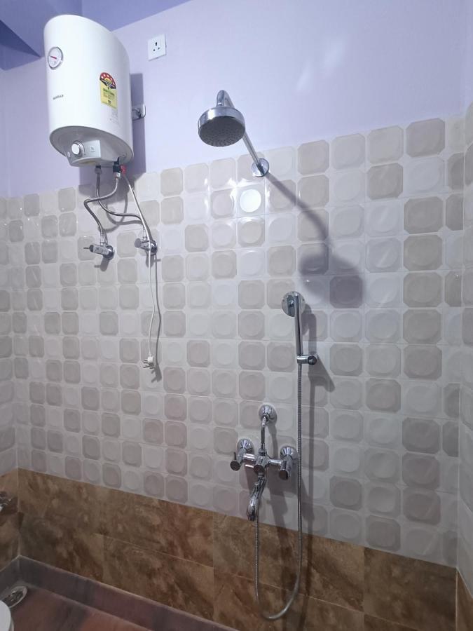 Ujjayanta Homestay Agartala Bagian luar foto