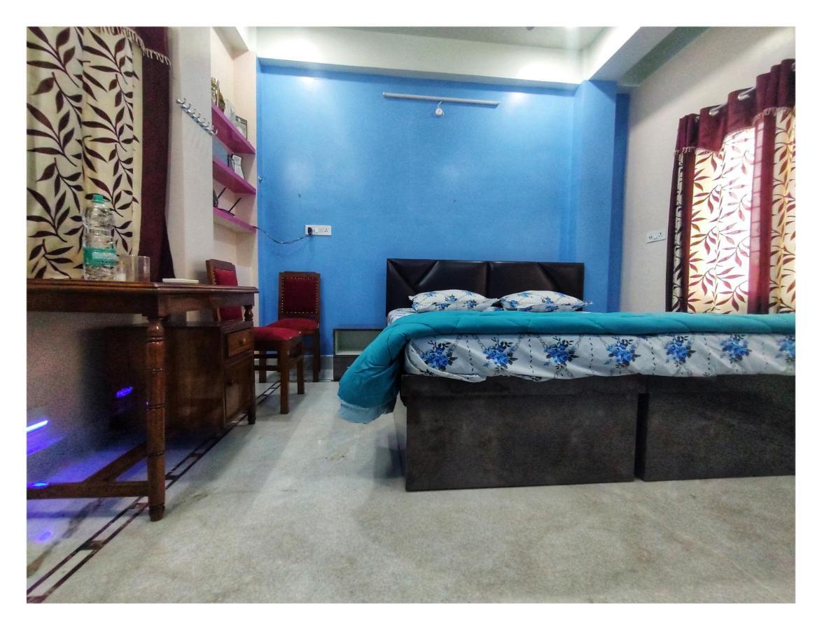 Ujjayanta Homestay Agartala Bagian luar foto