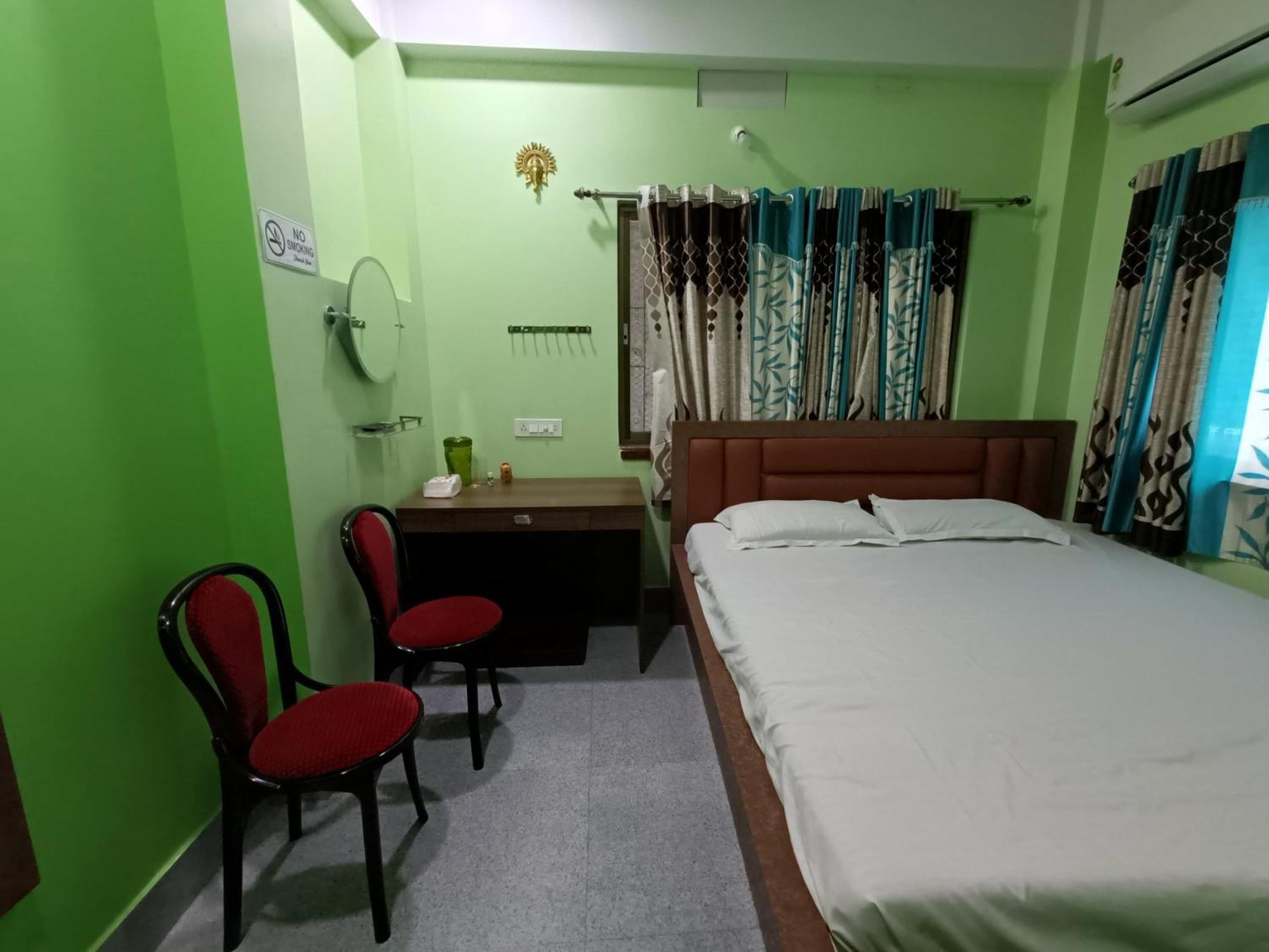 Ujjayanta Homestay Agartala Bagian luar foto
